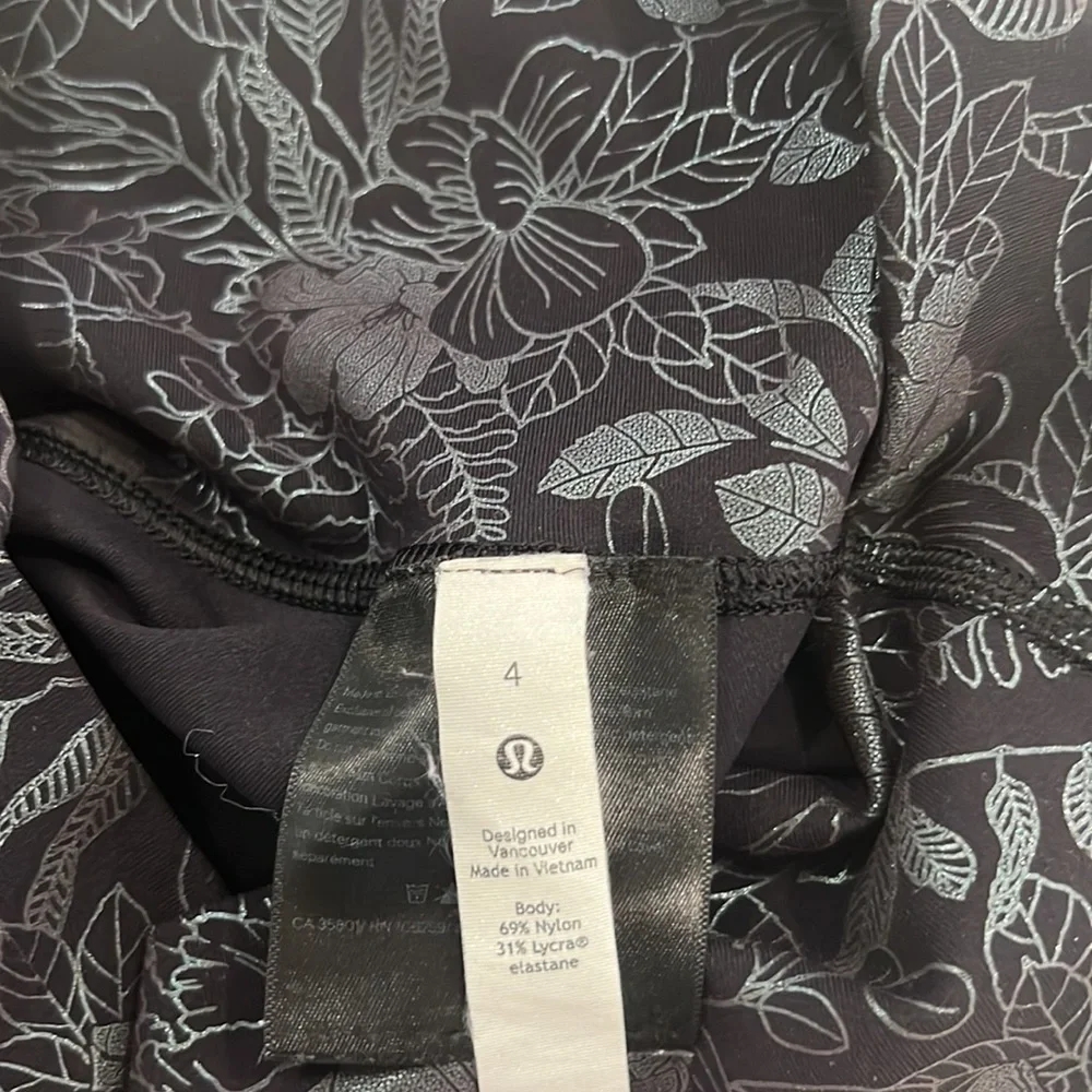 Lululemon Wunda under foil leggings